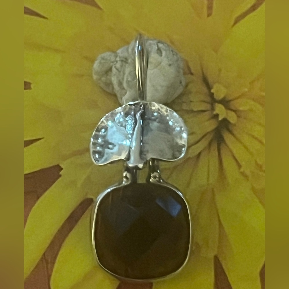 SINGLE EARRING ONLY: Silpada Smoky
Quartz Earring. - Picture 4 of 6